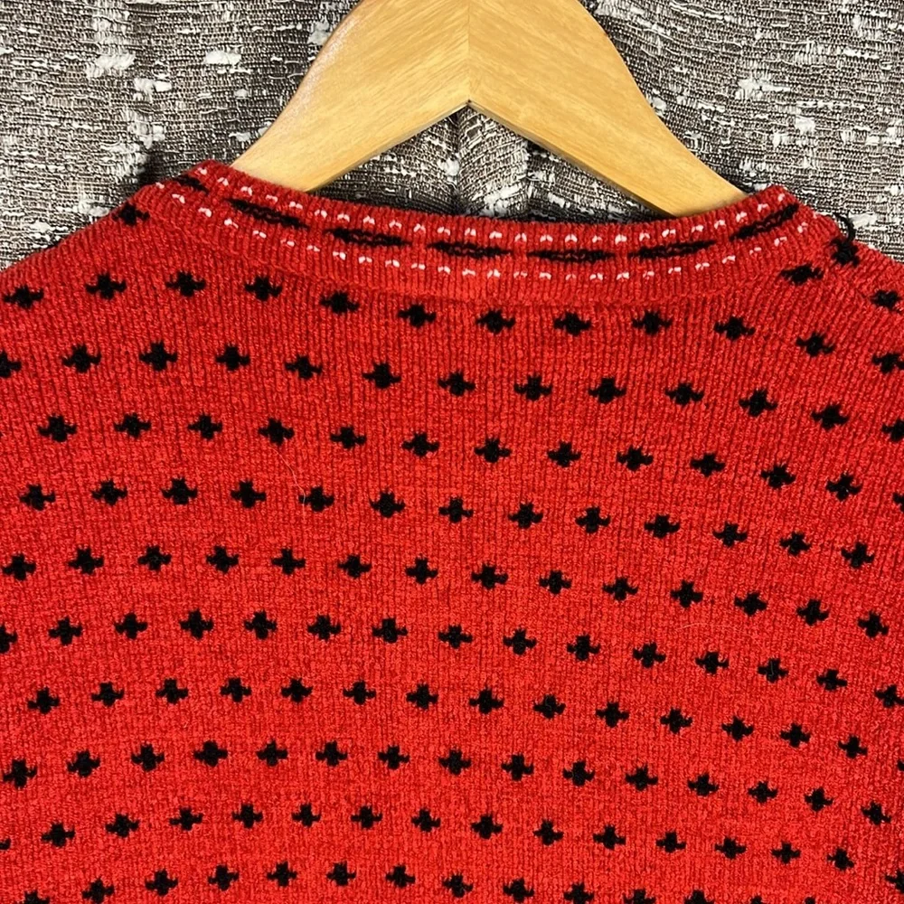 Croft & Barrow Women Medium Red Snowflake Metal Clasp Cardigan Holiday Fair Isle